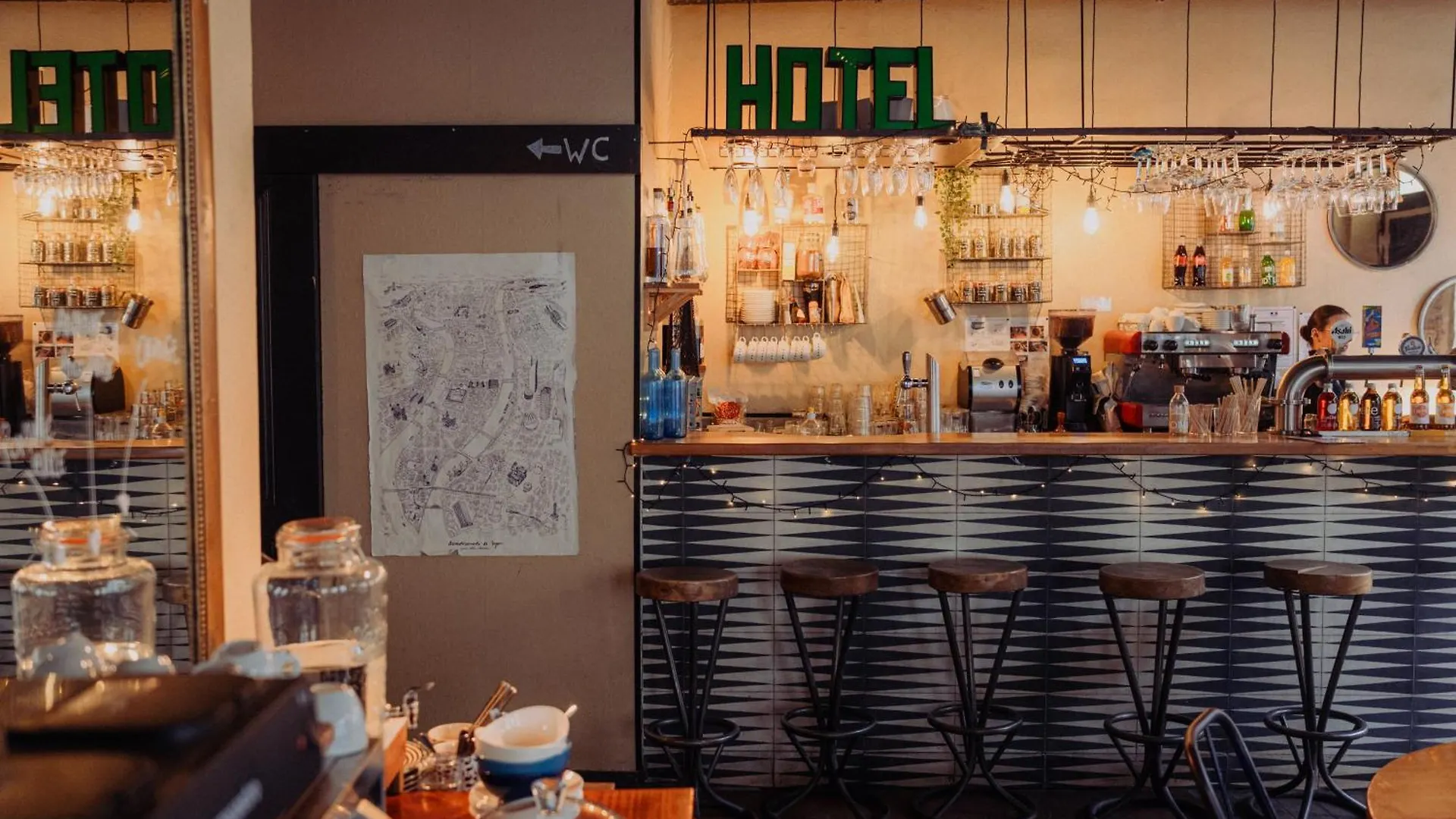 ho36 Hostel Lyon